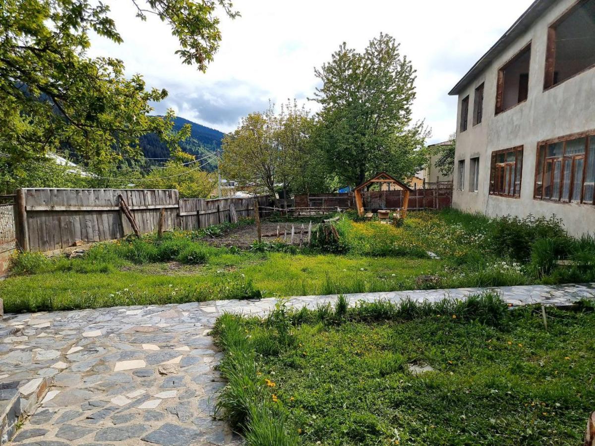 Bed and Breakfast Girgola Местія Екстер'єр фото
